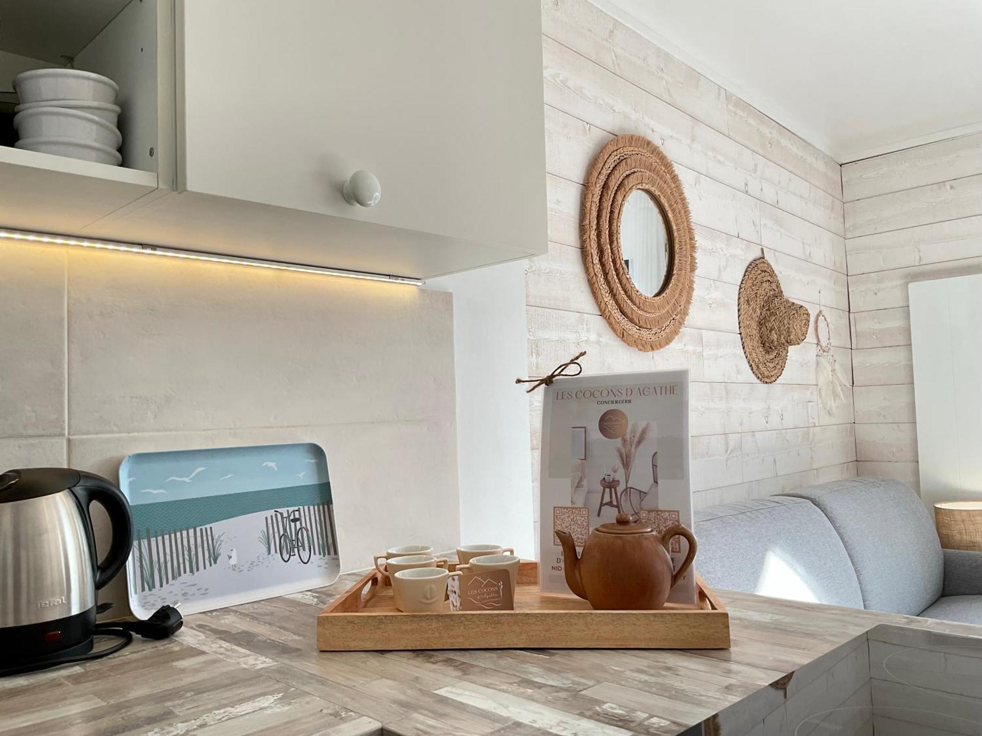 Le Nid Douillet, Avec Terrasse Et Parking A 400m Des Plages Appartement *